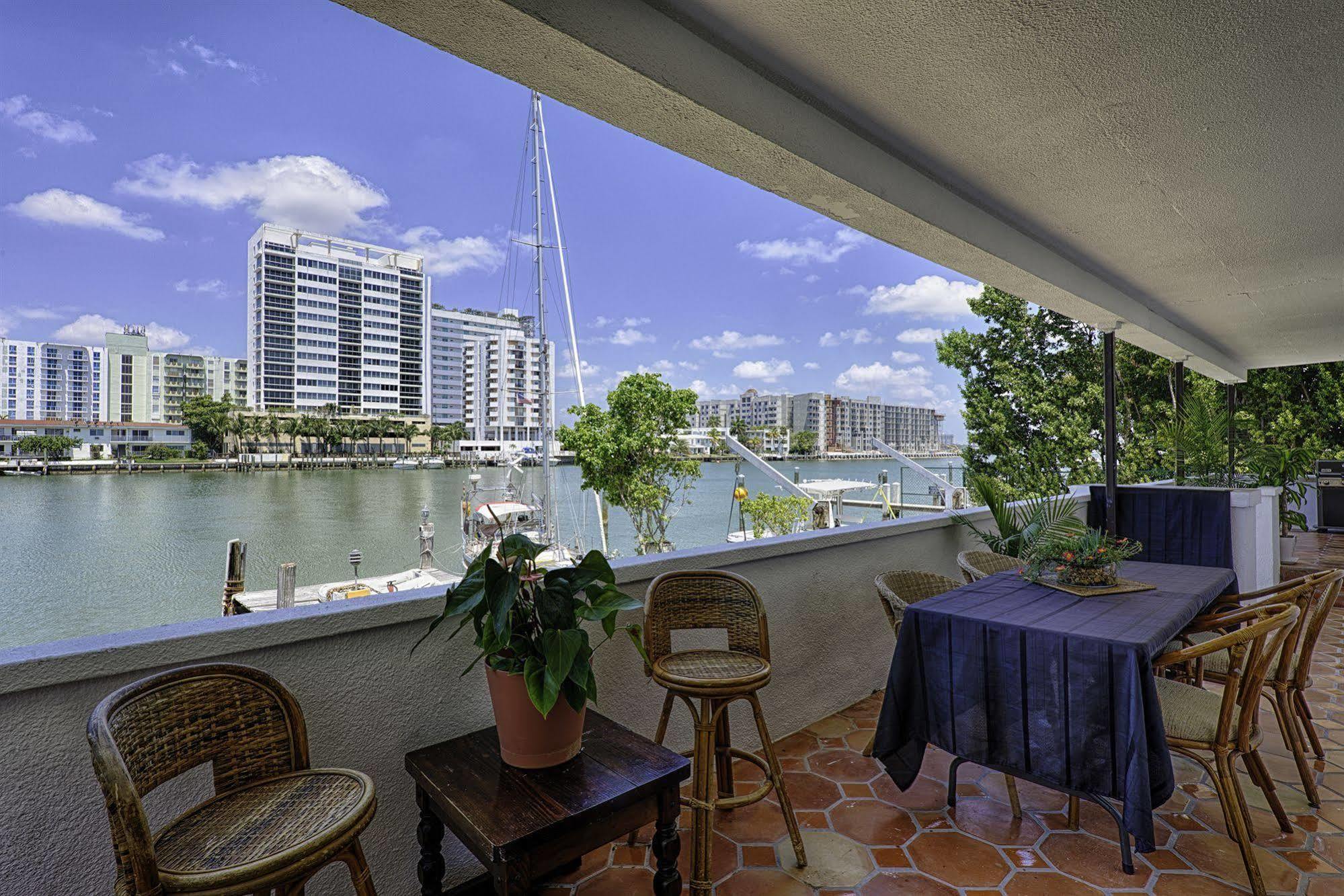Miami Whitehouse Apartments North Bay Village Luaran gambar